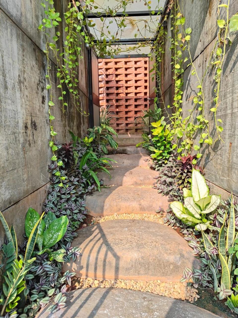 Sengal Botique Hotel Pondicherry Bagian luar foto